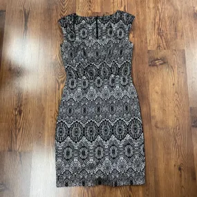 Ellen Tracy SIZE 4 Women's Formal Dress